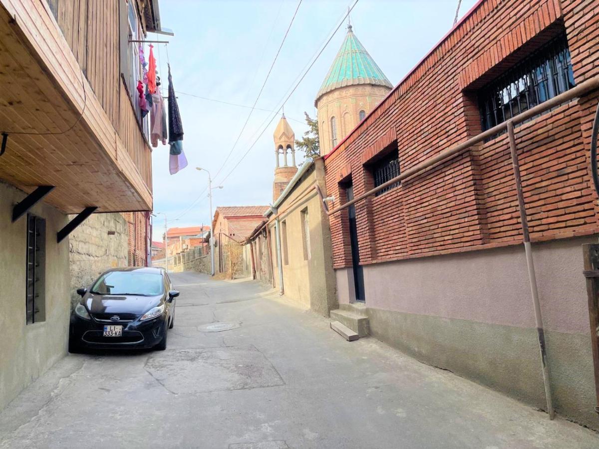 Modern Apart Old Tbilisi Center Экстерьер фото